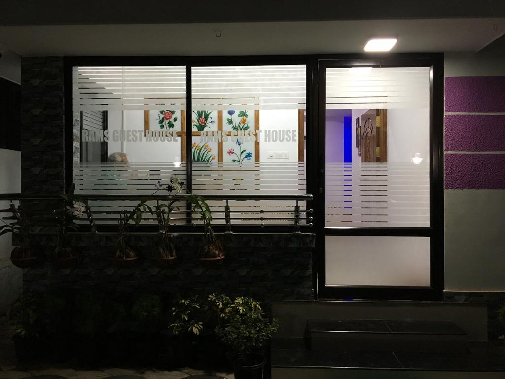 Rams Guest House Near Lulu Mall Thiruvananthapuram Dış mekan fotoğraf